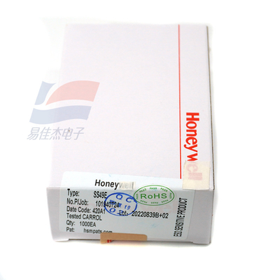 SS49E Thông qua lỗ lắp đặt Hall Effect Sensor Compact 10 V Điện áp điện hoạt động